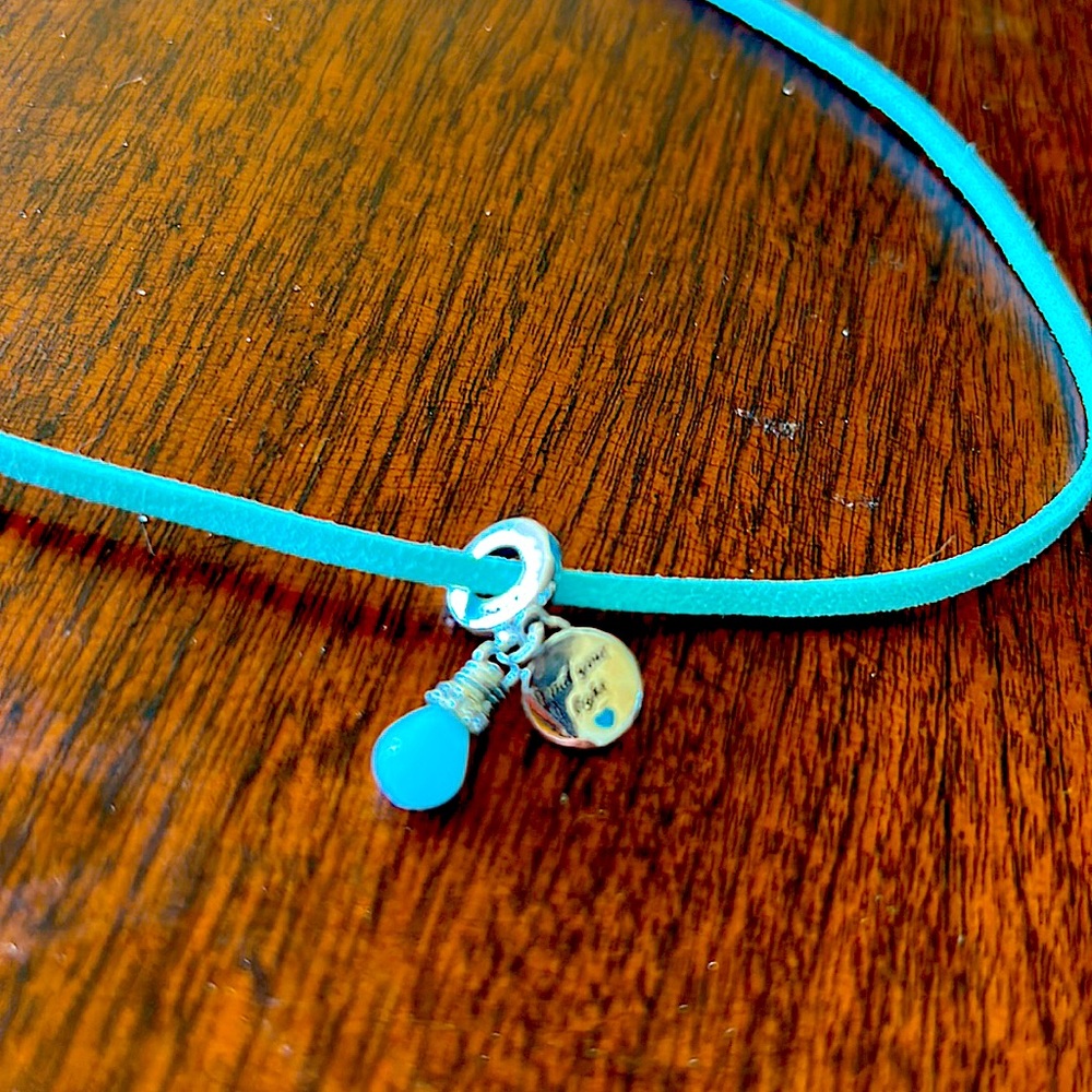 Sueded cloth necklace